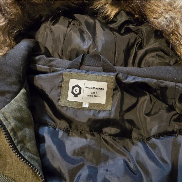 Jack and Jones snow coat womens medium - Picture 4 of 7